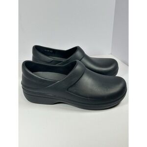 Women’s Slip-On Work Clogs - Black